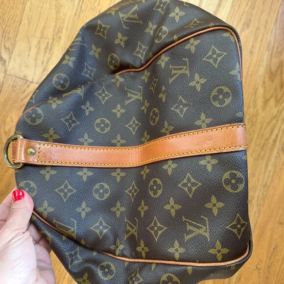 PREOWNED Authentic Louis Vuitton Keepall Bandoulière 50 (with Strap and Dustbag) - Picture 7 of 16